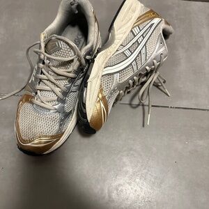 ASICS Gel Nimbus Running Shoes Gray Gold Men 9.5 / Women 11 Cushion Trainer